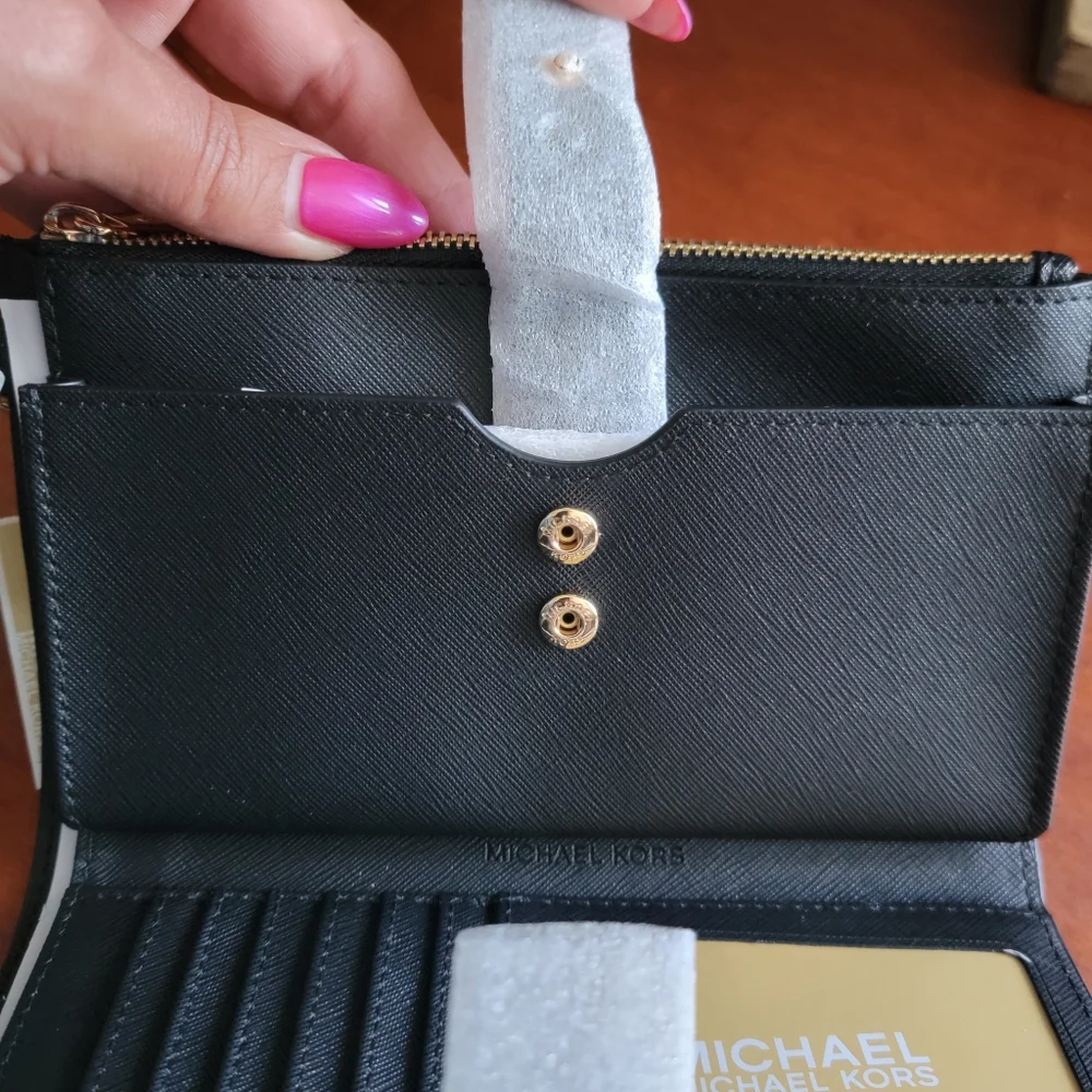 NWT Michael Kors Jet Set Travel Large Zip Black Saffiano Leather Wristlet Bag